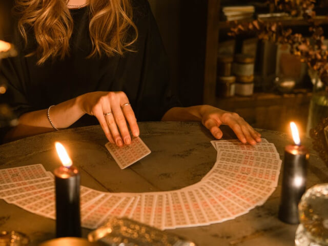 Consulting tarot card reader consulting 2